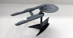 Star Trek Federation Class Dreadnought Starship Display Model 