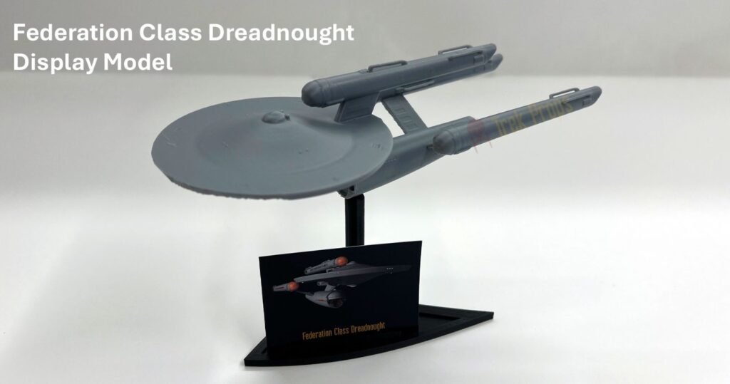 Star Trek Federation Class Dreadnought Starship Display Model 